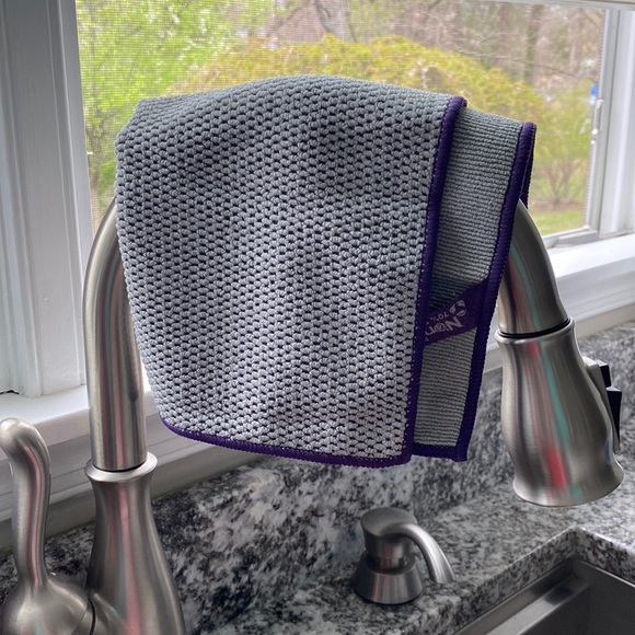 COPY - Graphite w/Purple Trim Diamond Textured Kitchen Cloth by Norwex w/BacLoc… - Picture 4 of 13
